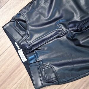 Abercrombie&Fitch Vegan Leather Skinny High Rise. Curve Love Pants